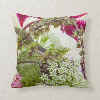 Almohada botánica del verde y del rosa