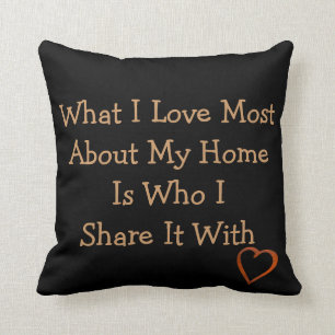 Almohada casera feliz