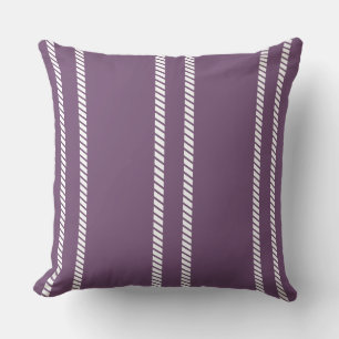 Almohada clásica de plumaje púrpura con rayas