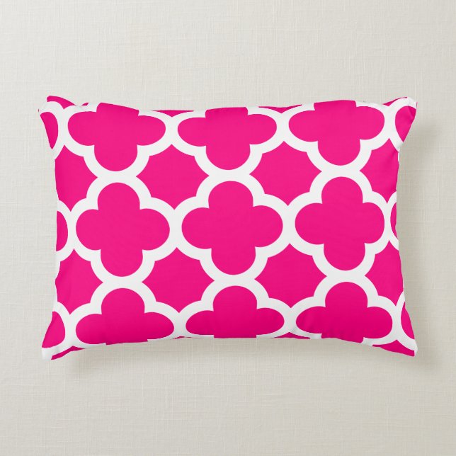 Almohada clásica del acento de Quatrefoil - rosa (Anverso)