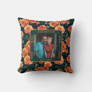 Almohada clásica y elegante para aniversario dorad