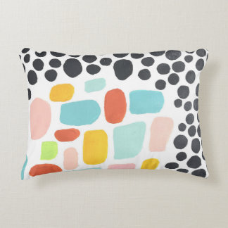 Almohada colorida. Punto brillante amarillo, rosa