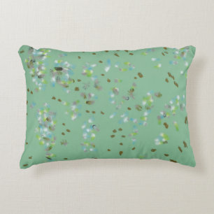Almohada con acento de pájaros del bosque