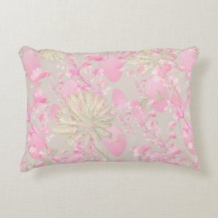 Almohada con acento dorado y rosa floral