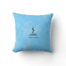 Almohada con acento libresco personalizado
