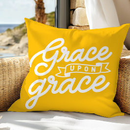 Almohada con cita cristiana en amarillo brillante