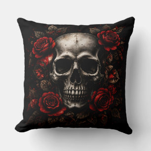 Almohada con cráneo gótico y rosas rojas estética 