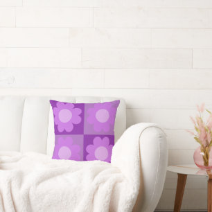 Almohada con diseño de flores púrpura y lavanda 