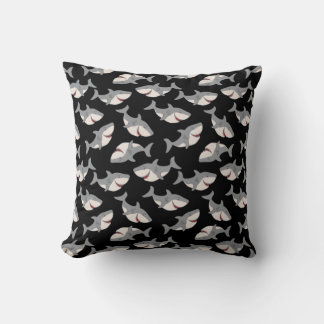 Almohada con divertido estampado de tiburón lindo