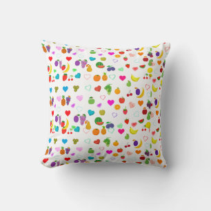 Almohada con estampado de frutas y corazones