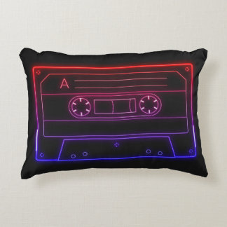 Almohada con estética retro de cinta de casete de