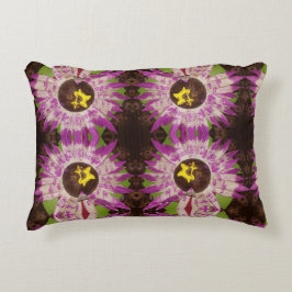 almohada con imagen de flores