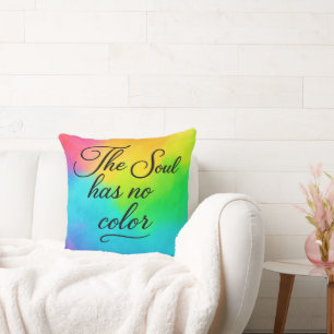 Almohada con la colección de citas poéticas