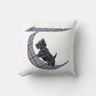 Almohada con monograma de Terrier Escocés T