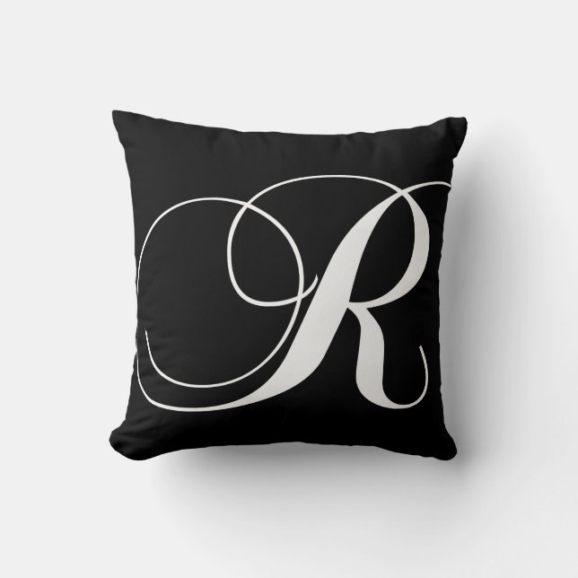 Almohada con monograma del diseñador blanco negro (Anverso)