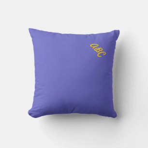 Almohada con Monograma y Letras en la Esquina
