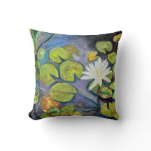 Almohada con Nenúfar en Flor