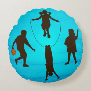 Almohada con niños jugando