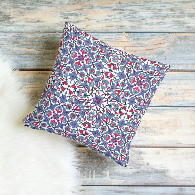 Almohada con patrón de azulejos turcos ornamentale (Subido por el creador)