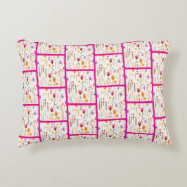 Almohada con patrón de flores silvestres botánicas