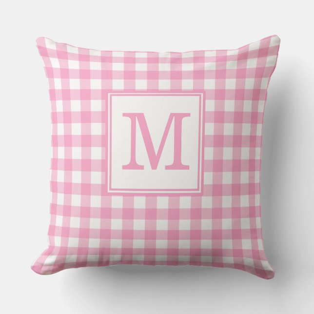 Almohada con patrón de gingham rosa y monograma in (Anverso)