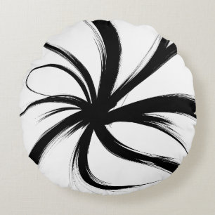 Almohada con ráfaga de pinceladas negras abstracta