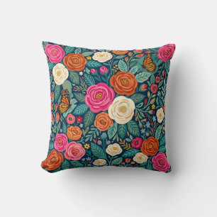 Almohada con rosas y mariposas de colores abstract