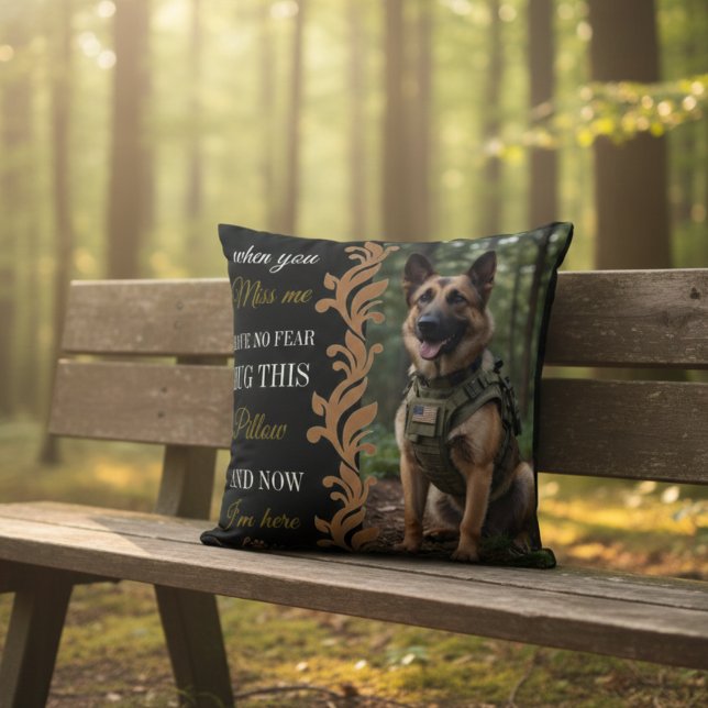 Almohada conmemorativa del Pastor Alemán Abraza es (Subido por el creador)