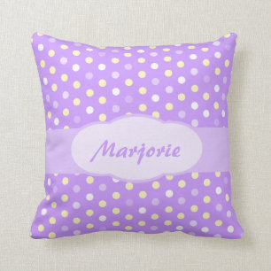 Almohada conocida del lunar de los chicas púrpura