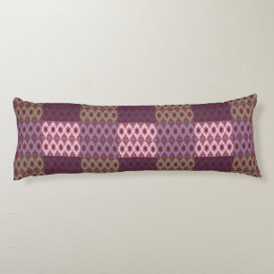 Almohada corporal de patrón étnico geométrico – Ro