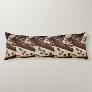 Almohada corporal Sunlit Strings — Gato y Arpa Ser