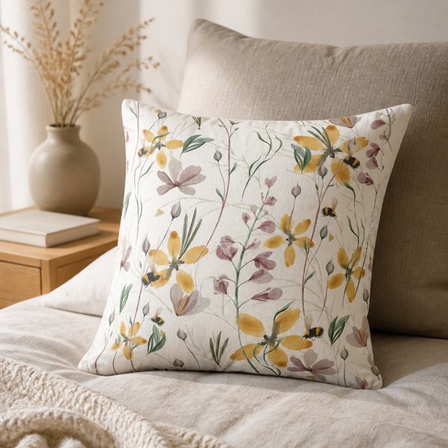Almohada cuadrada de Bees and Botanicals (Subido por el creador)