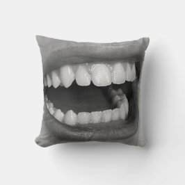 Almohada cuadrada de boca grande
