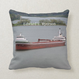 Almohada cuadrada de Edward L. Ryerson