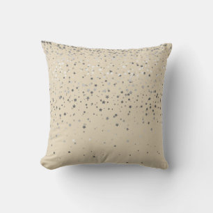 Almohada cuadrada de estrellas plateadas pequeñas 