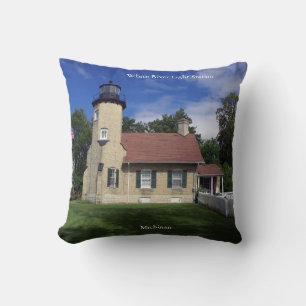 almohada cuadrada de la estación de luz del río bl