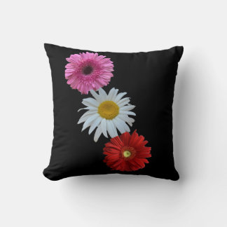 Almohada cuadrada floral mixta de margaritas color