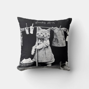 Almohada cuadrada, lavandería colgante de gato
