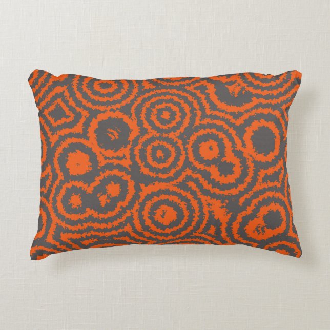 almohada de acento abstracto gris y naranja (Anverso)
