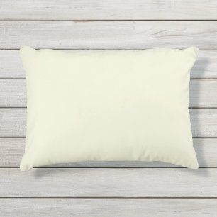 Almohada de acento beige al aire libre
