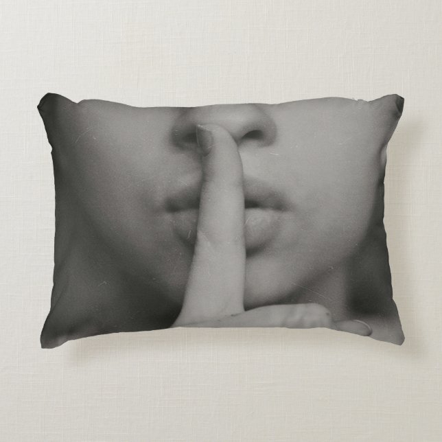 Almohada de acento blanco y negro (Anverso)