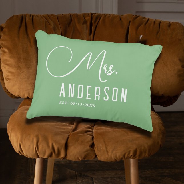 Almohada de acento clásica y elegante en verde sal (Subido por el creador)