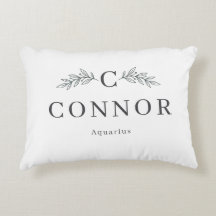 Almohada de acento con monograma de zodíaco person