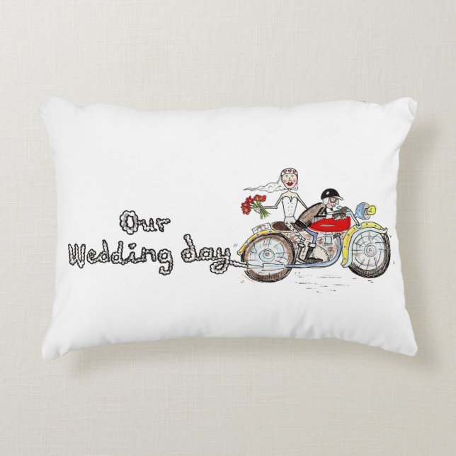 Almohada de acento de boda de novios en moto (Anverso)