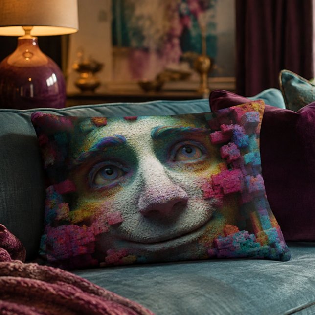 Almohada de acento de cara surrealista de 16x12 (Subido por el creador)