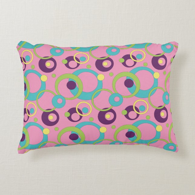 Almohada de acento de círculos rosados funky (Anverso)