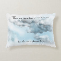 almohada de acento en la nube