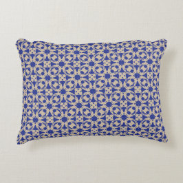 Almohada de acento geométrico con blossom azul