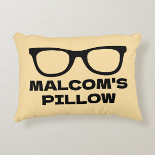 Almohada de acento personalizada con gafas negras