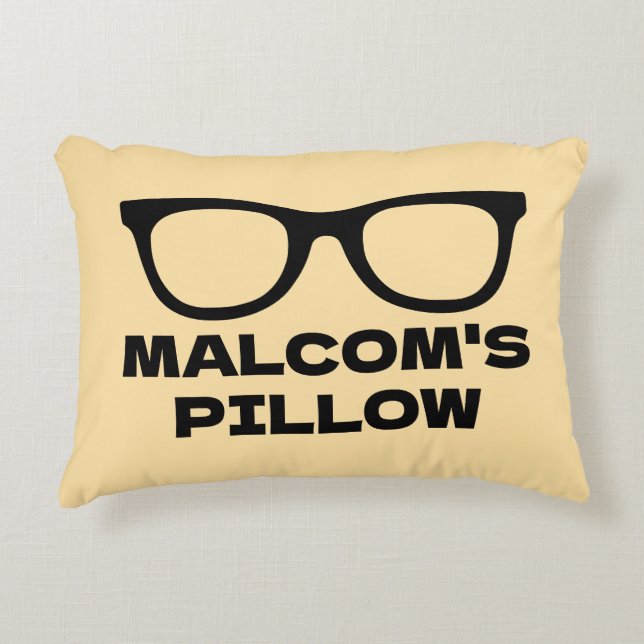 Almohada de acento personalizada con gafas negras (Anverso)